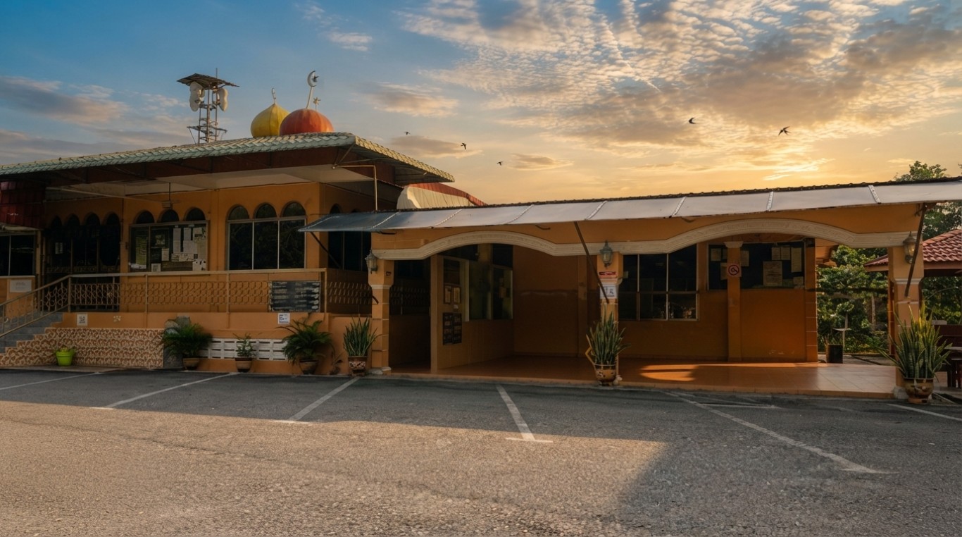 MASJID KARIAH SEBERANG BATU HAMPAR in Negeri Sembilan