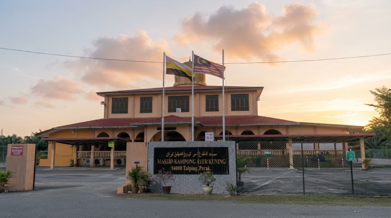 MASJID KG. AYER KUNING in Perak