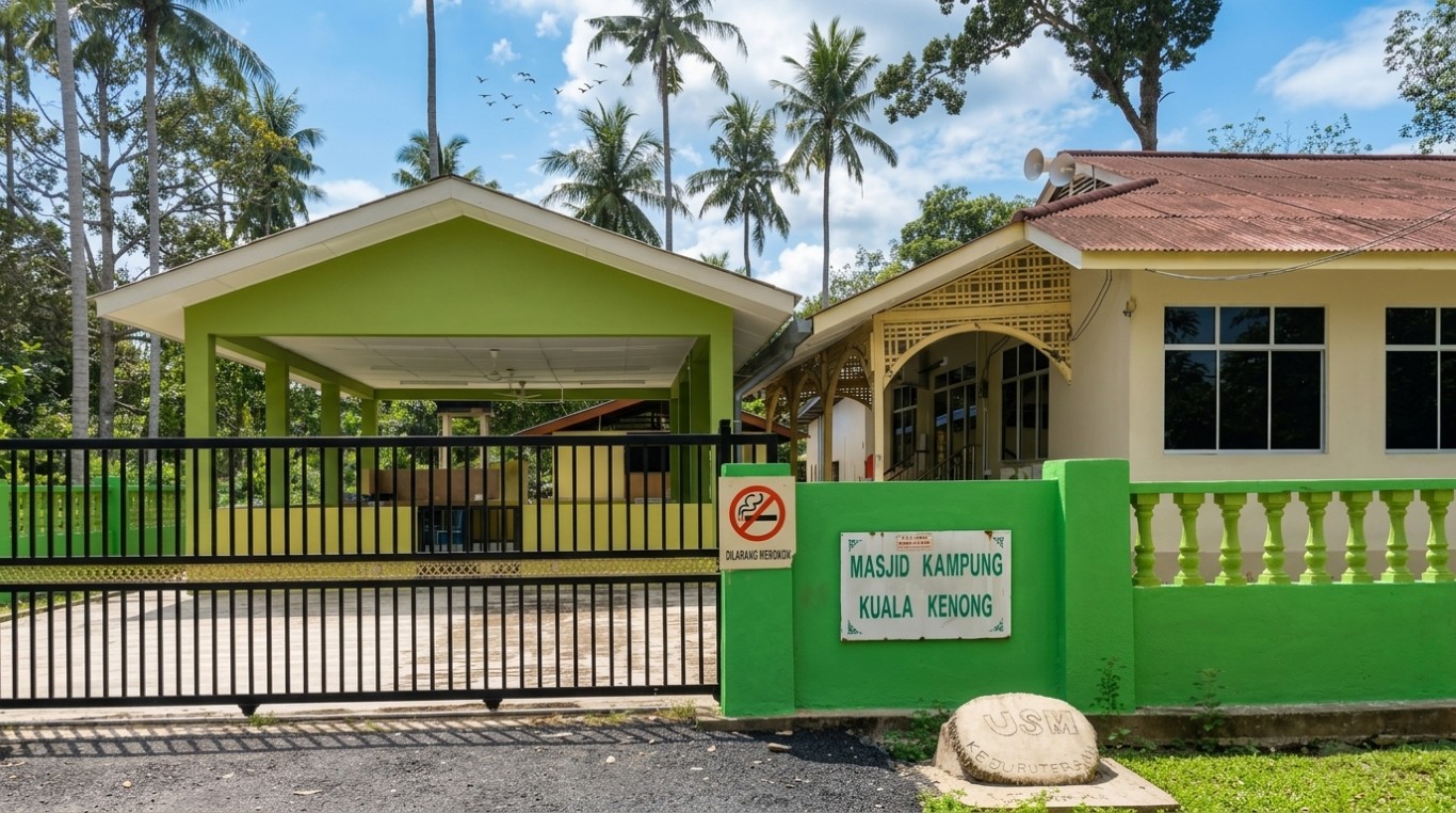 MASJID KUALA KENONG in Pahang