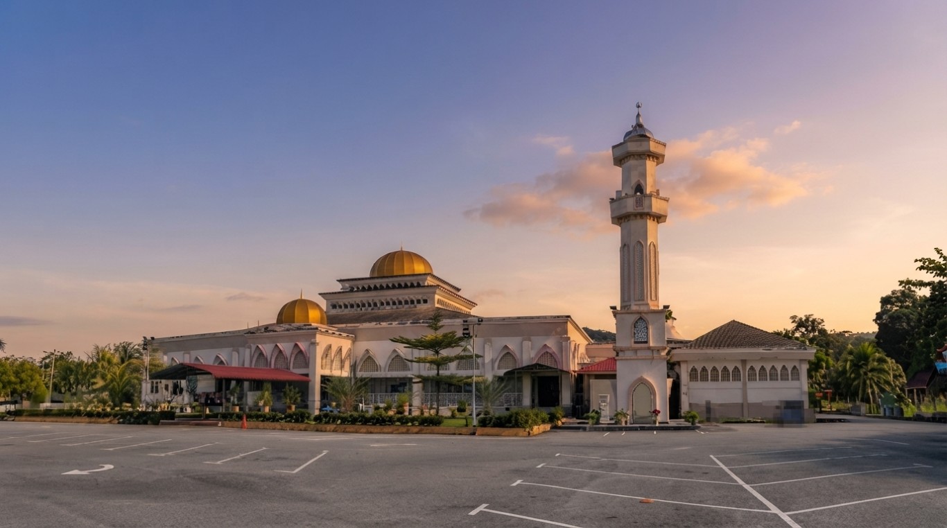 MASJID SULTAN IDRIS SHAH II in Perak