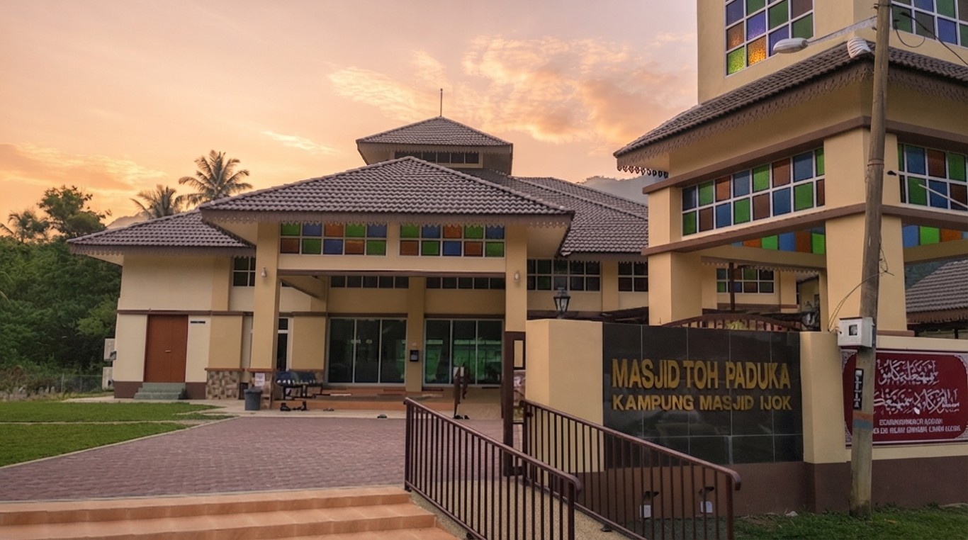 MASJID TOH PADUKA in Perak
