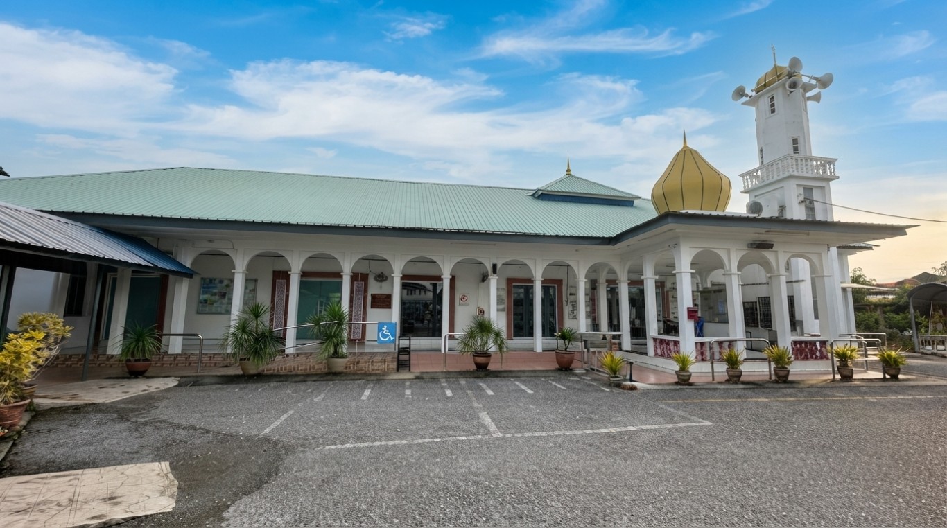 MASJID TUN ABDUL RAZAK in Perlis