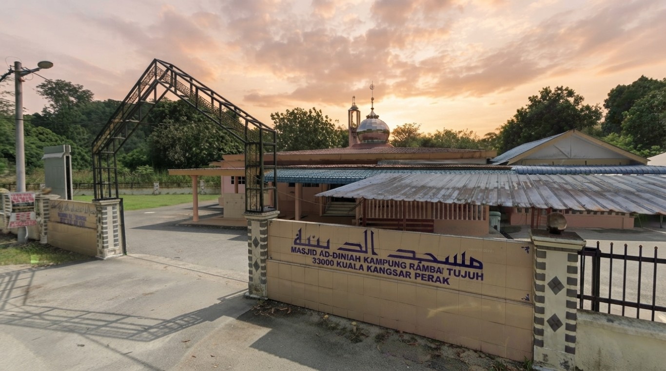MASJID AD - DINIAH, KG RAMBAI TUJUH in Perak