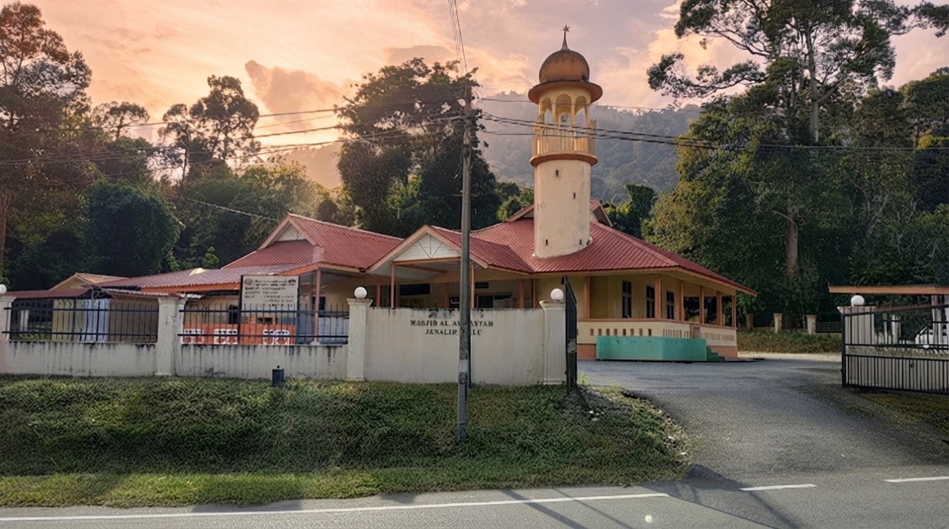 MASJID AL - AHMADIAH, KG JENALIK in Perak