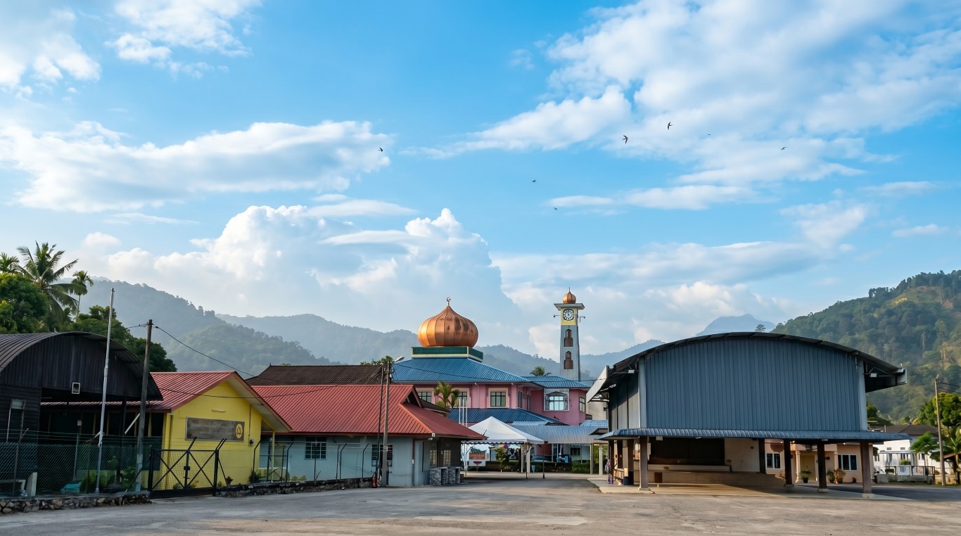 MASJID AL - AZHAR in Perak