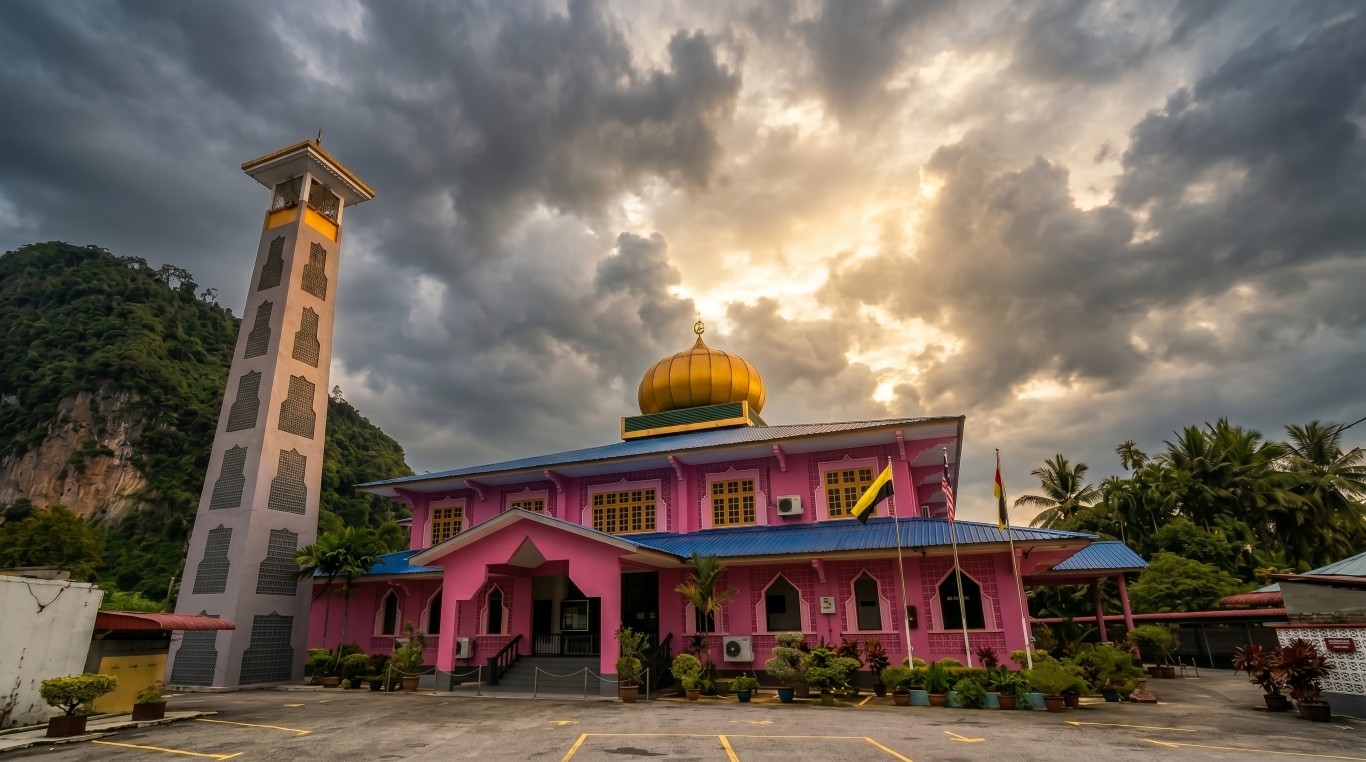 MASJID AL - AZHAR gallery image in Perak