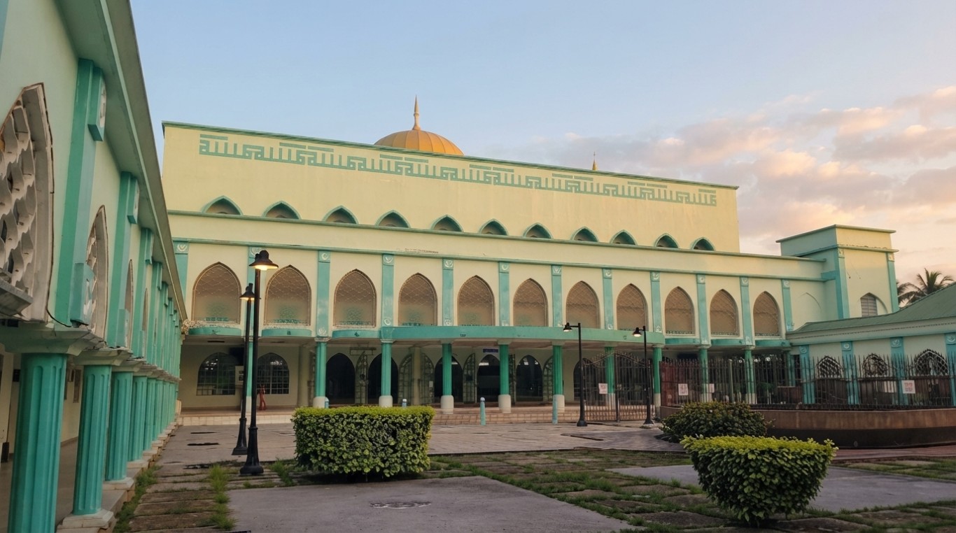 MASJID AL - AZIM in Selangor