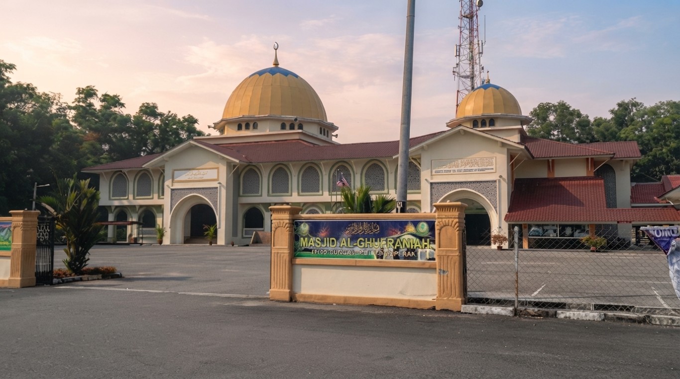 MASJID AL - GHUFRANIAH, SUNGAI SIPUT in Perak