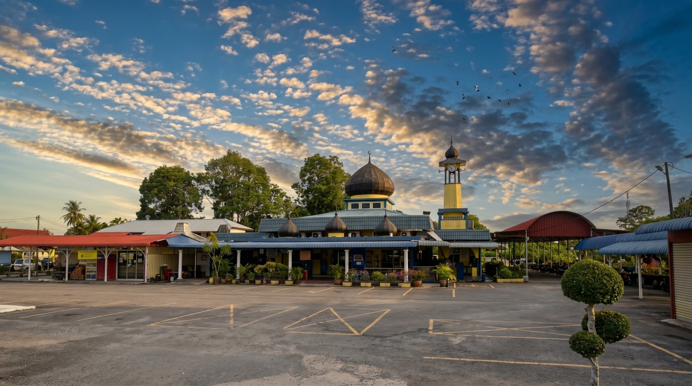 MASJID AL SYAKIRIN in Perlis