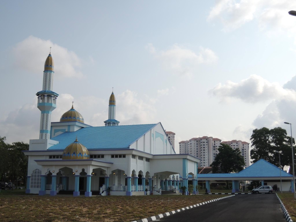 MASJID AL-MAHABAH TAMAN BUKIT MEWAH in Johor