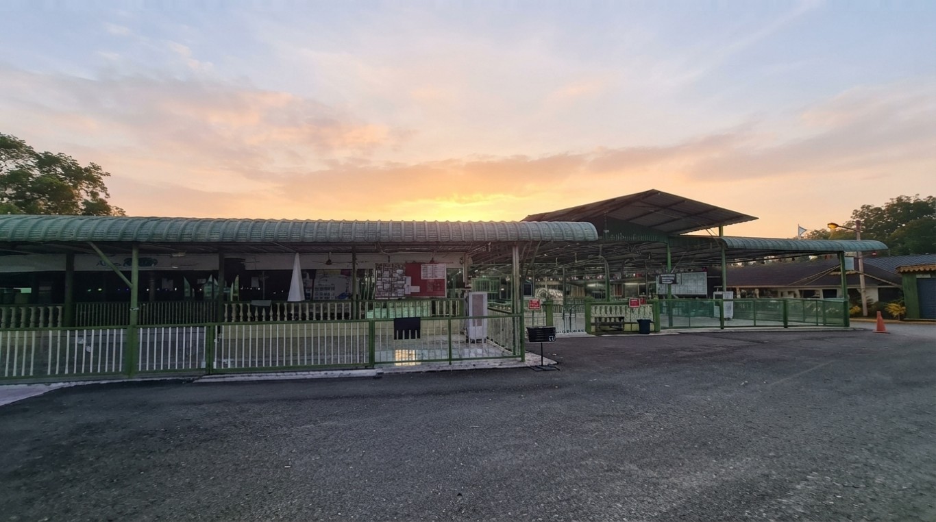 MASJID BUKIT MINYAK TEPI JALAN ( MOHD DESA ) in Pulau Pinang