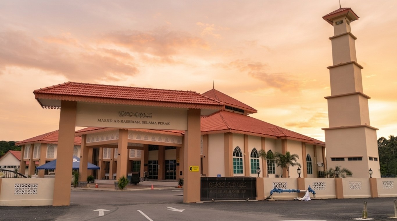 MASJID DAERAH AL-RASHIDIAH (MASJID DAERAH) in Perak