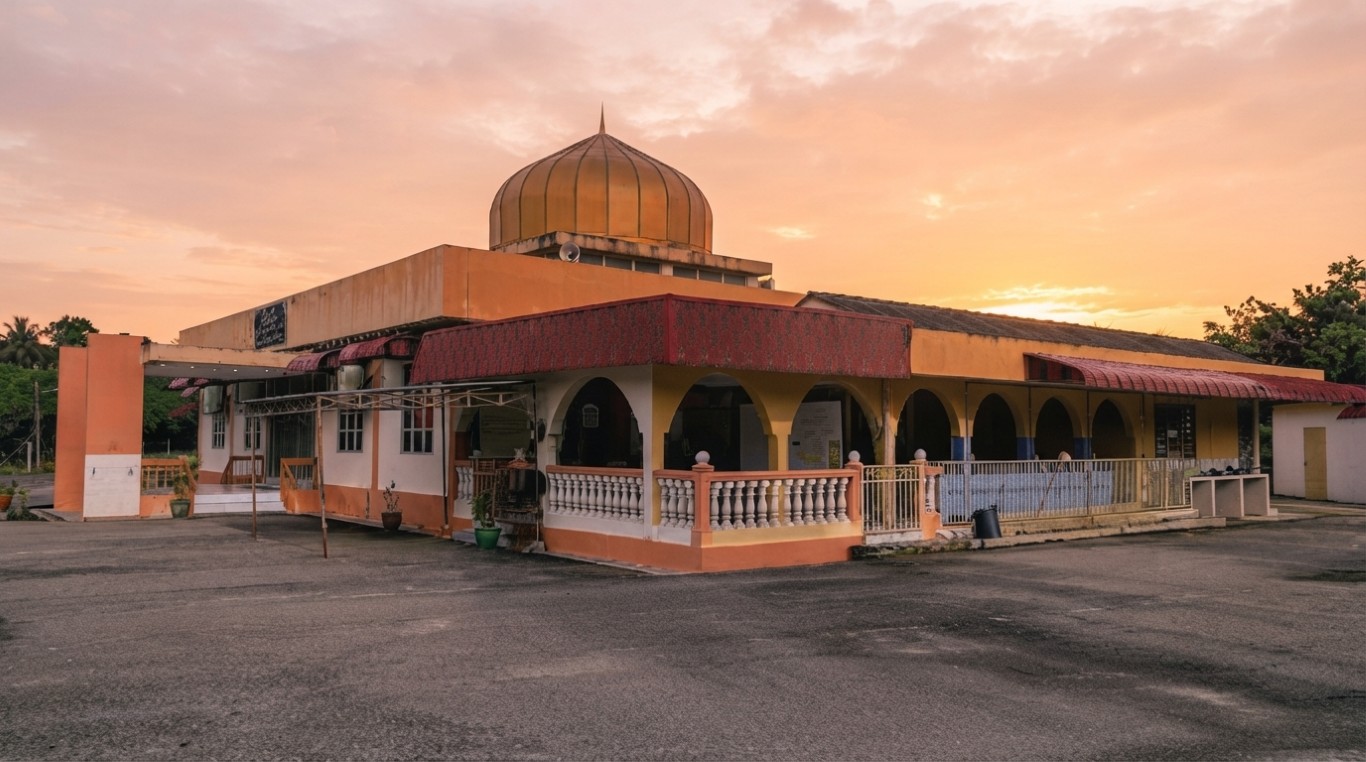 MASJID FADZILIAH KG. LOH KARAI in Perak