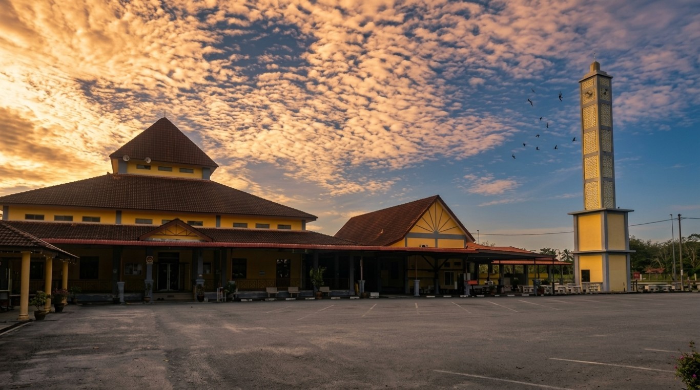 MASJID IBNU SINA KARIAH  KAMPUNG TRADISI in Kedah