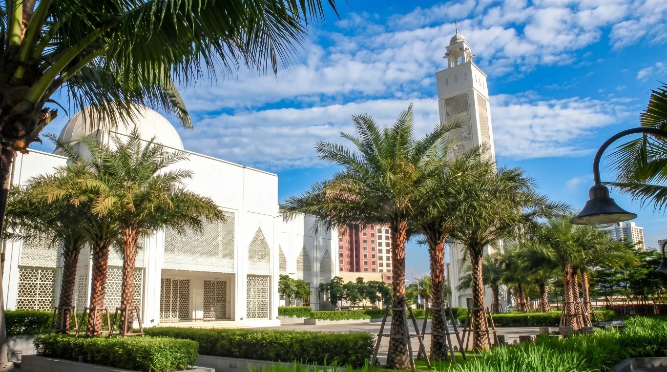 MASJID JAMEK ABDULLAH HUKUM ECO CITY, Kuala Lumpur