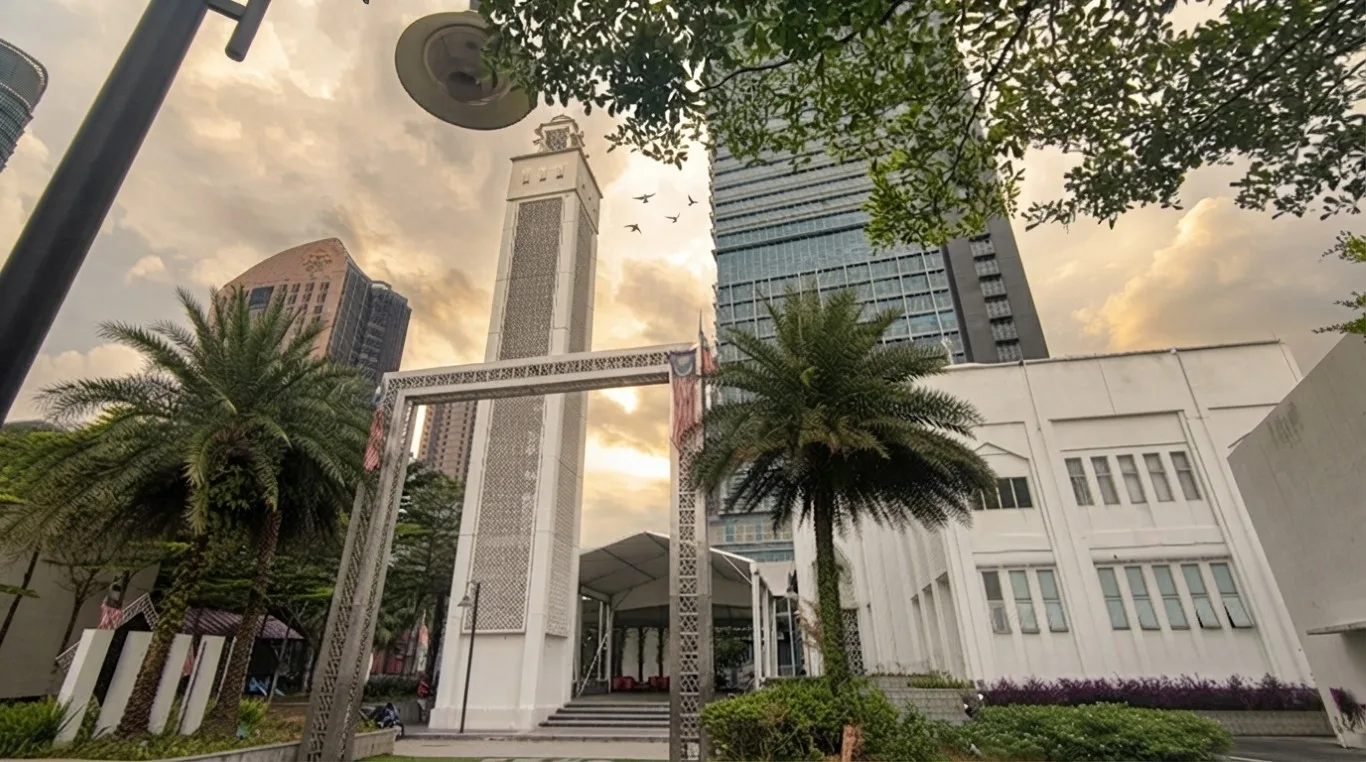 MASJID JAMEK ABDULLAH HUKUM ECO CITY, Kuala Lumpur