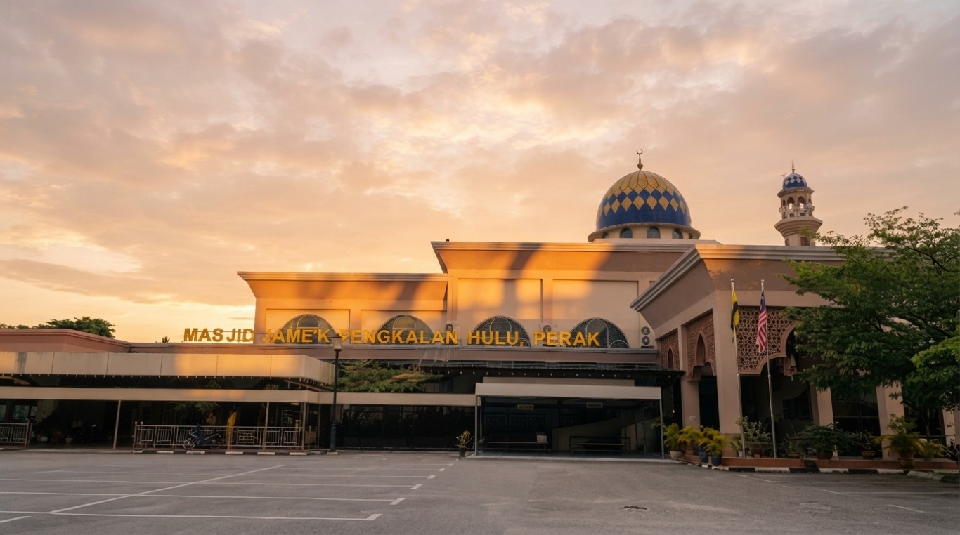 MASJID JAMEK DAERAH PENGKALAN HULU in Perak