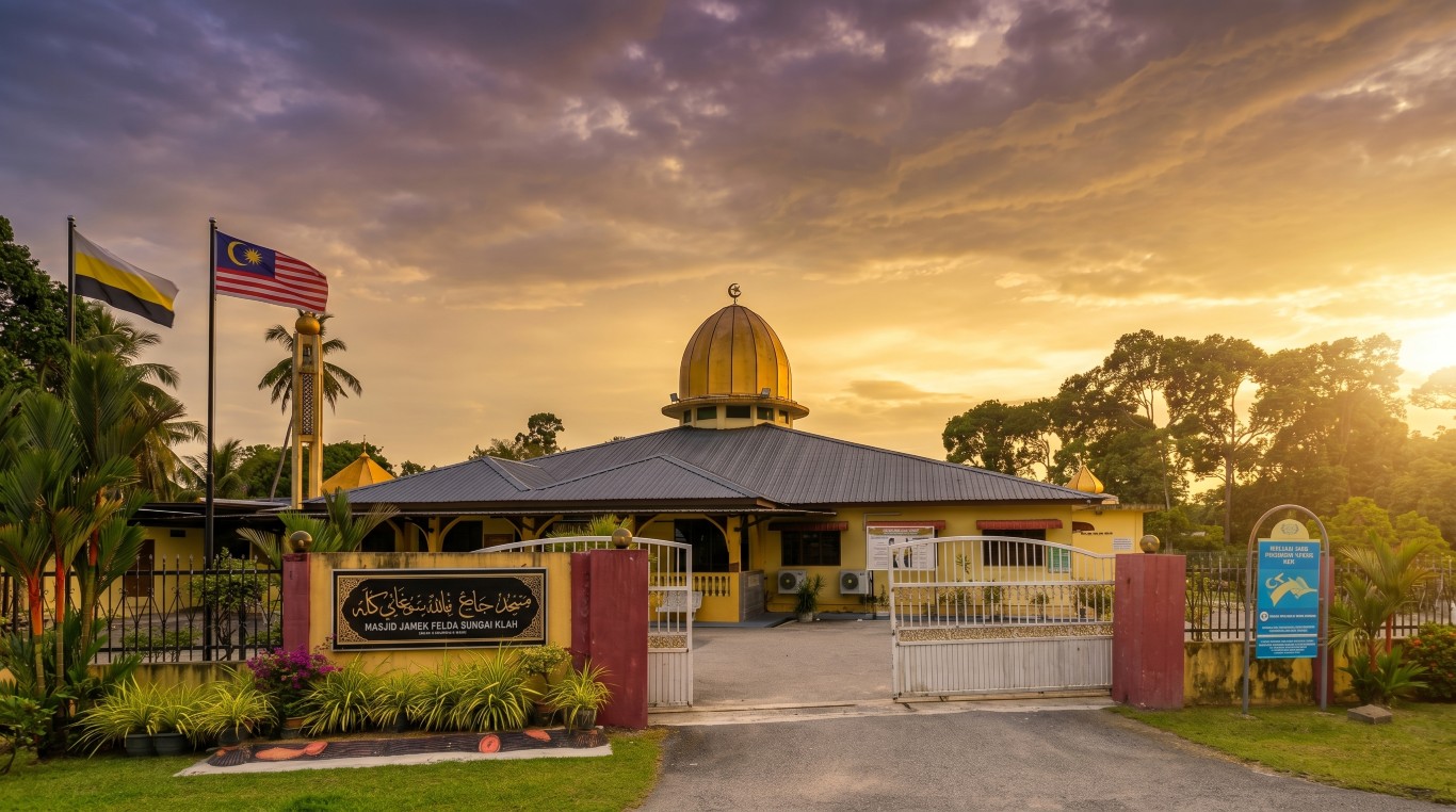 MASJID JAMEK FELDA SUNGAI KLAH gallery image in Perak