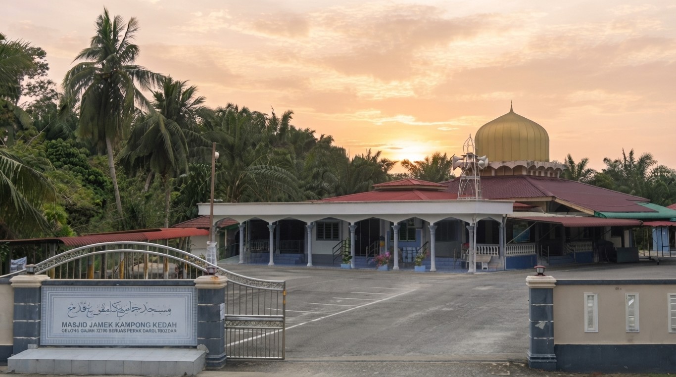 MASJID JAMEK KG BIKAM in Perak