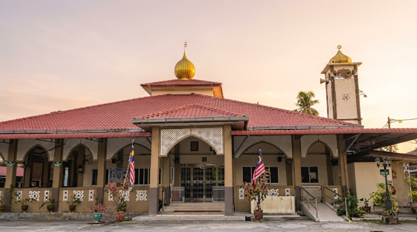 MASJID JAMEK KG SAHOM in Perak