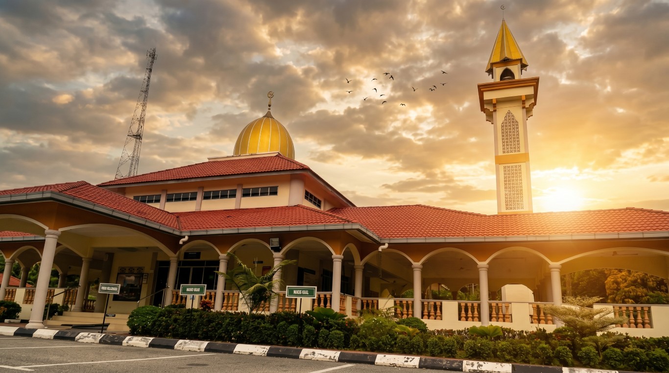 MASJID KAMPUNG GUNUNG SENYUM in Pahang