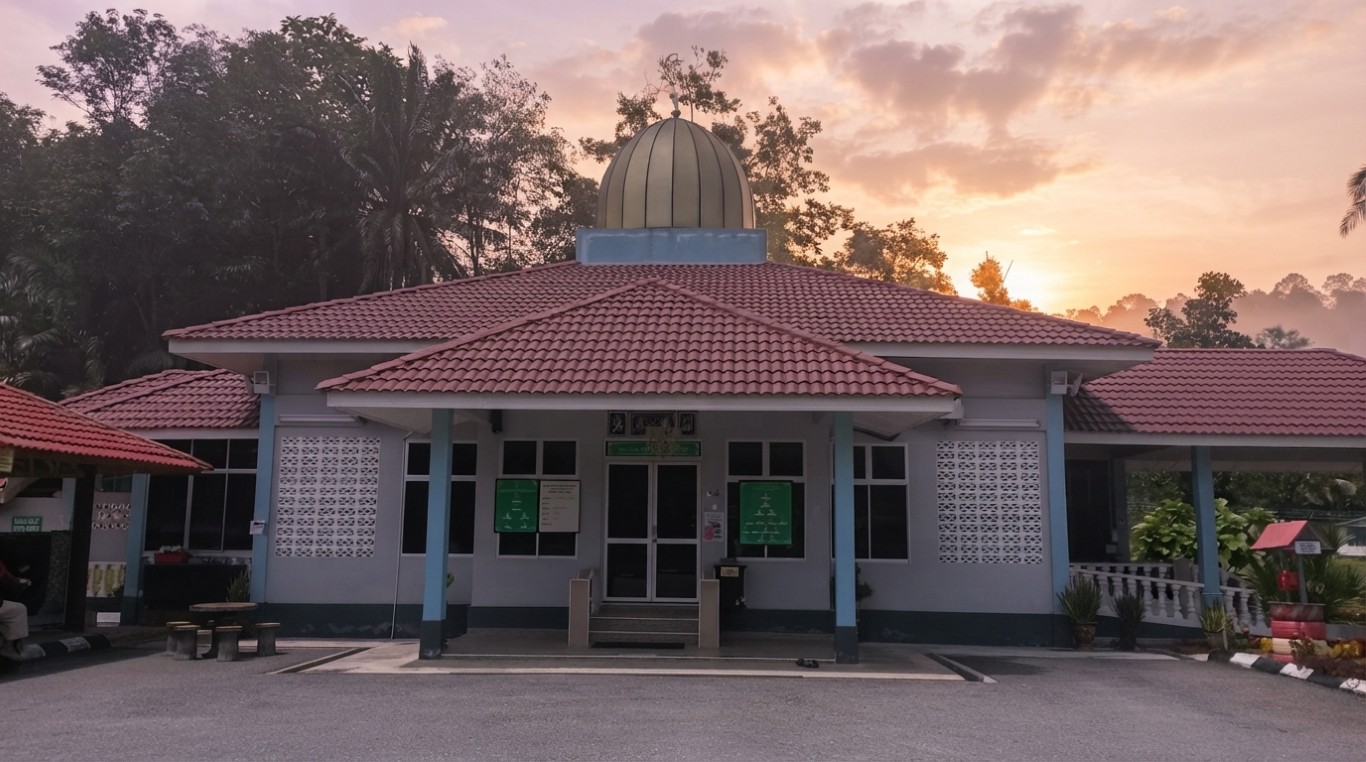 MASJID KAMPUNG MELAYU CHEROH gallery image in Pahang