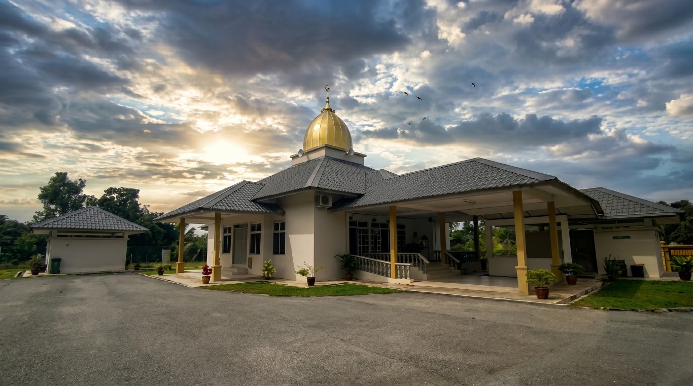 MASJID KAMPUNG SEMPADAN in Pahang